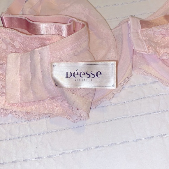 Deesse blush pink bra no padding with underwire - Picture 4 of 7